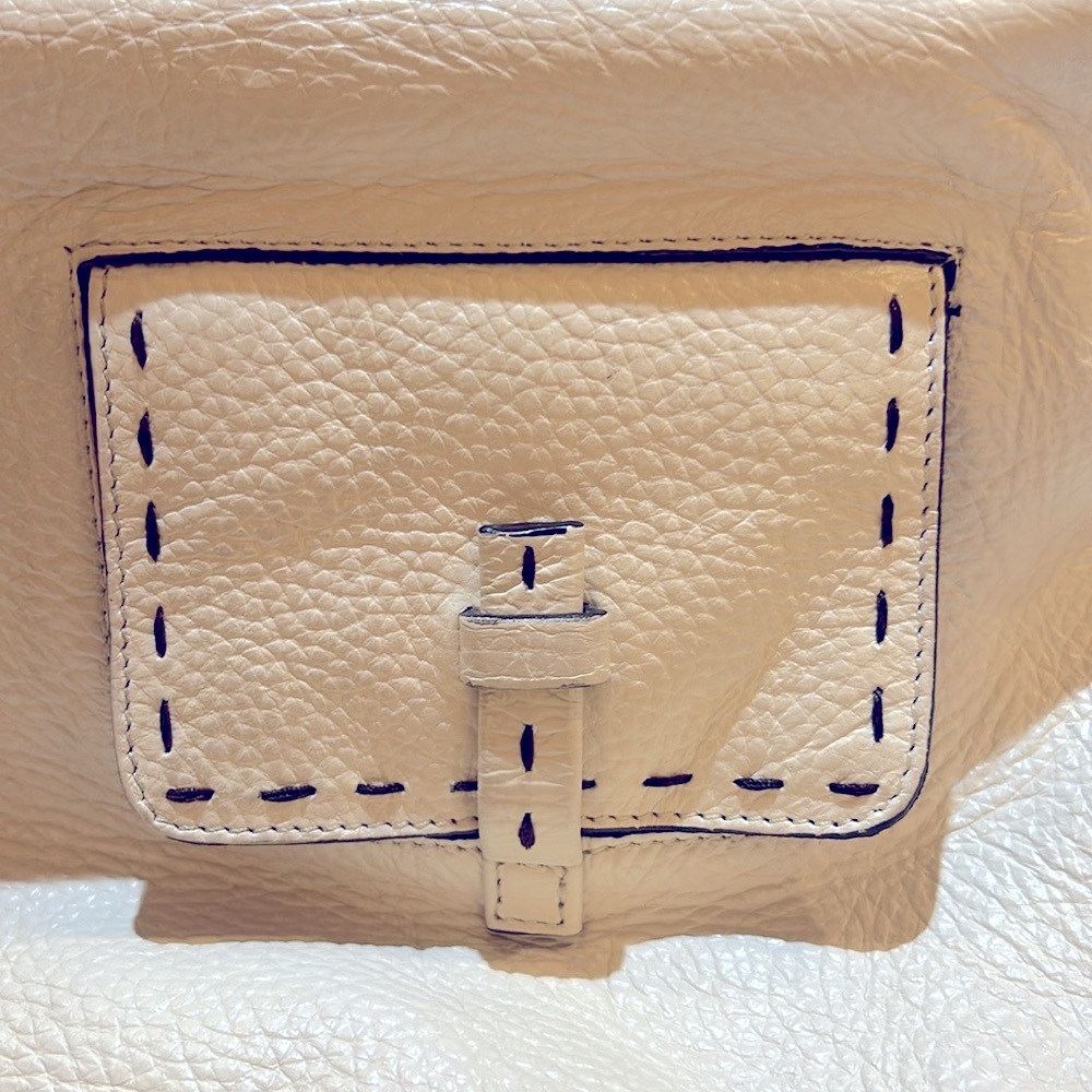 GREAT WHITE BCBGMAXZRIA🔥🔥pebbled leather handbag 👜 - Picture 12 of 16